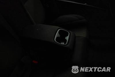 2025 Toyota Camry LE - zdjęcie 12 z 28 - miniatura
