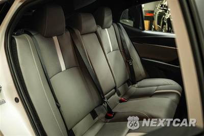 2025 Toyota Camry SE - zdjęcie 11 z 27 - miniatura