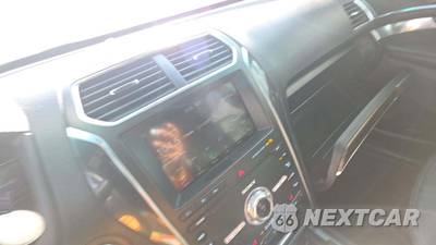 2019 Ford Explorer Limited - zdjęcie 25 z 35 - miniatura