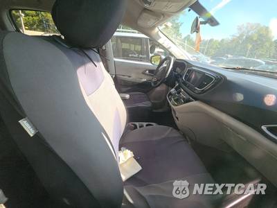 2022 Chrysler Voyager LX 121.6" WB - zdjęcie 8 z 22 - miniatura