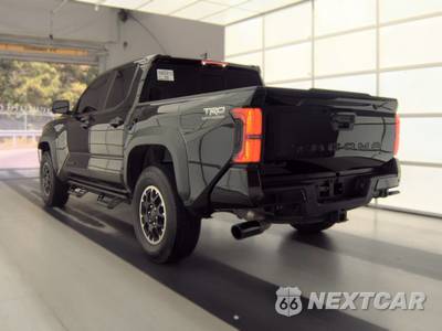 2024 Toyota Tacoma TRD Off-Road Crew Cab Medium Bed - zdjęcie 6 z 31 - miniatura