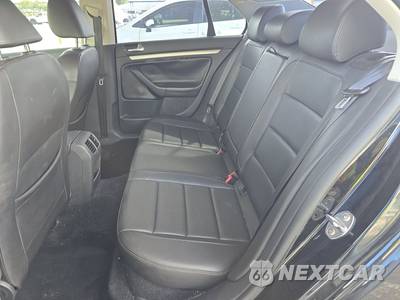 2010 Volkswagen Jetta Sedan Limited - zdjęcie 13 z 31 - miniatura