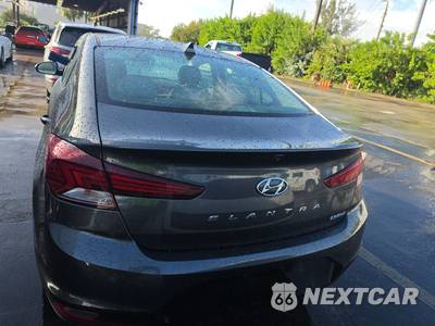 2020 Hyundai Elantra Limited Sedan - zdjęcie 5 z 26 - miniatura