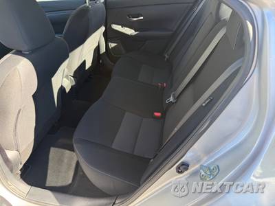 2022 Nissan Sentra SV - zdjęcie 2 z 14 - miniatura