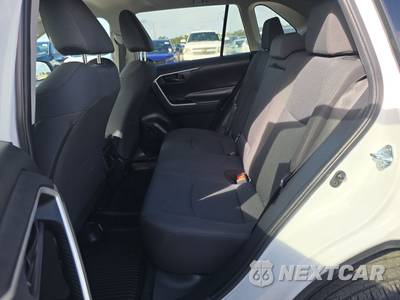 2024 Toyota RAV4 LE - zdjęcie 13 z 19 - miniatura