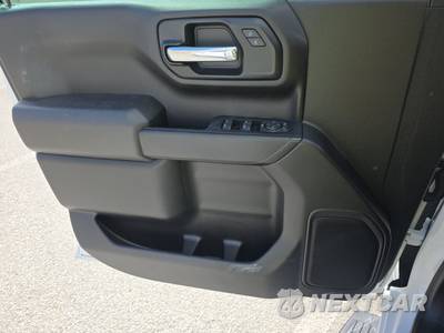 2024 Chevrolet Silverado 1500 Custom Crew Cab Short Bed 1CX - zdjęcie 9 z 22 - miniatura