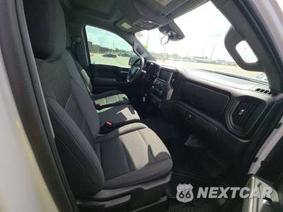 2024 Chevrolet Silverado 1500 Custom Crew Cab Short Bed 1CX - zdjęcie 8 z 22 - miniatura