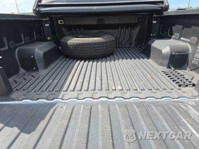 2024 Chevrolet Silverado 1500 Custom Crew Cab Short Bed 1CX - zdjęcie 16 z 22 - miniatura