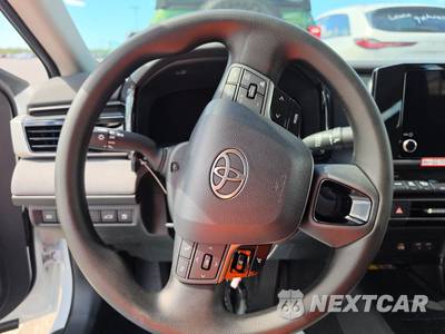 2026 Toyota Camry LE - zdjęcie 10 z 19 - miniatura