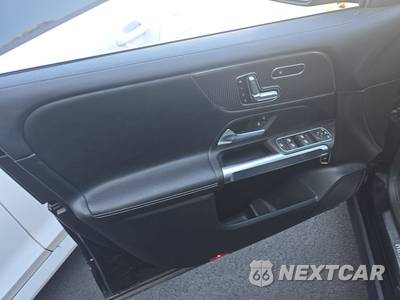 2021 Mercedes-Benz GLB 250 - zdjęcie 9 z 32 - miniatura