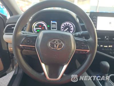 2022 Toyota Camry Hybrid LE - zdjęcie 10 z 20 - miniatura
