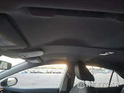 2022 Toyota Camry Hybrid LE - zdjęcie 18 z 20 - miniatura