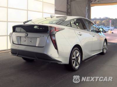 2017 Toyota Prius Four Touring - zdjęcie 4 z 20 - miniatura