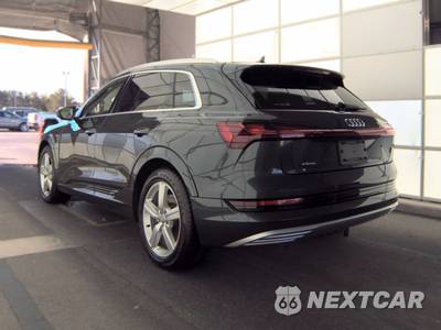 2019 Audi e-tron Prestige - zdjęcie 6 z 21 - miniatura