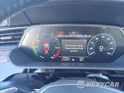 2019 Audi e-tron Prestige - zdjęcie 12 z 21 - miniatura