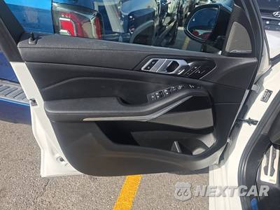 2023 BMW X5 Sports Activity Vehicle M50i - zdjęcie 9 z 20 - miniatura
