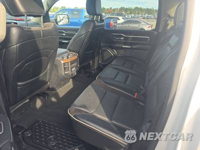 2022 Ram 1500 Laramie Crew Cab Medium Bed - zdjęcie 13 z 21 - miniatura