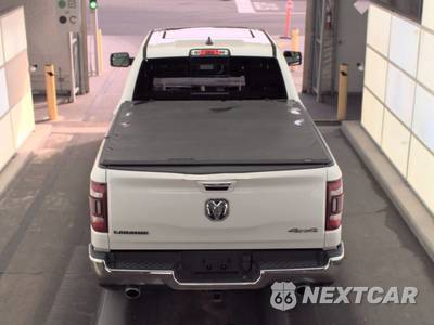 2022 Ram 1500 Laramie Crew Cab Medium Bed - zdjęcie 5 z 21 - miniatura