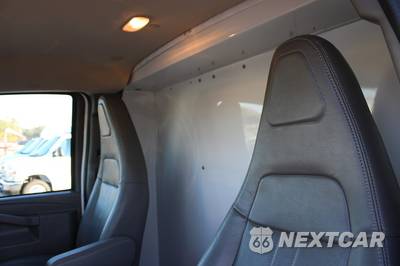 2025 Chevrolet Express 3500 Cutaway 1WT - zdjęcie 19 z 53 - miniatura