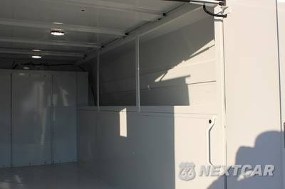 2025 Chevrolet Express 3500 Cutaway 1WT - zdjęcie 16 z 53 - miniatura