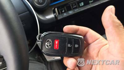 2024 Toyota Prius XLE - zdjęcie 18 z 23 - miniatura