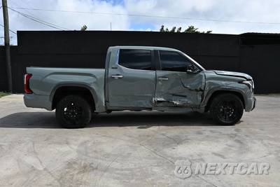 2025 Toyota Tundra Limited Crew Cab Short Bed - zdjęcie 6 z 17 - miniatura