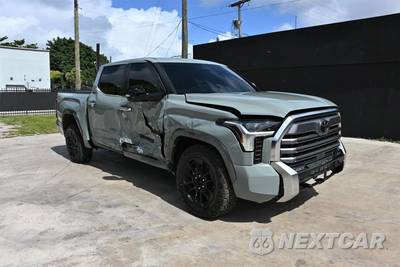 2025 Toyota Tundra Limited Crew Cab Short Bed - zdjęcie 2 z 17 - miniatura