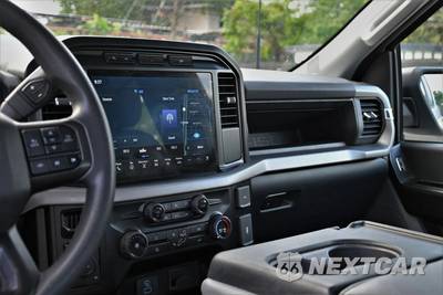 2024 Ford F-150 XL Extended Cab Medium Bed w/Rear Doors - zdjęcie 10 z 20 - miniatura