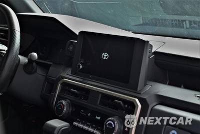 2025 Toyota Tacoma SR Crew Cab Medium Bed - zdjęcie 9 z 16 - miniatura