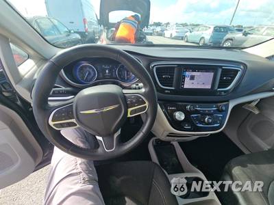 2024 Chrysler Voyager LX 121.6" WB - zdjęcie 11 z 18 - miniatura