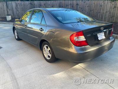 2002 Toyota Camry LE - zdjęcie 4 z 17 - miniatura