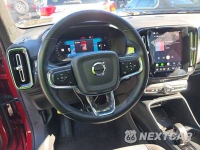 2024 Volvo XC40 B5 Core Dark Theme - zdjęcie 10 z 25 - miniatura