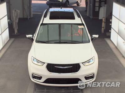 2023 Chrysler Pacifica Limited 121.6" WB - zdjęcie 2 z 20 - miniatura