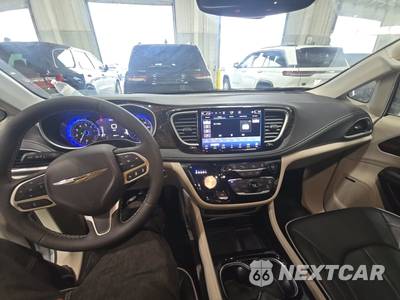 2023 Chrysler Pacifica Limited 121.6" WB - zdjęcie 11 z 20 - miniatura