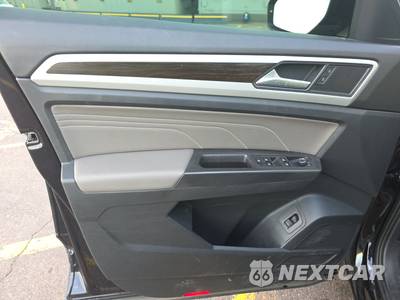 2023 Volkswagen Atlas 2.0T SE w/Technology - zdjęcie 9 z 34 - miniatura