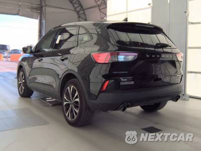 2022 Ford Escape SE - zdjęcie 2 z 40 - miniatura