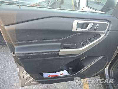 2023 Ford Explorer XLT - zdjęcie 31 z 33 - miniatura