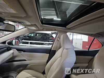 2021 Toyota Camry Hybrid LE - zdjęcie 19 z 46 - miniatura