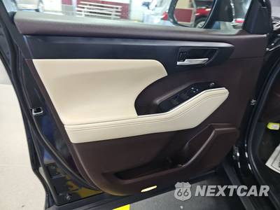 2021 Toyota Highlander Hybrid XLE - zdjęcie 9 z 34 - miniatura