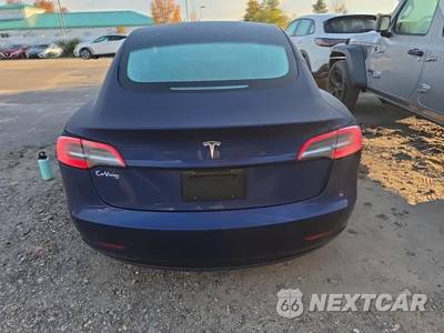 2022 Tesla Model 3 Standard Range - zdjęcie 5 z 22 - miniatura