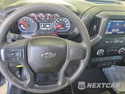 2023 Chevrolet Silverado 1500 Custom Crew Cab Short Bed 1CX - zdjęcie 11 z 51 - miniatura