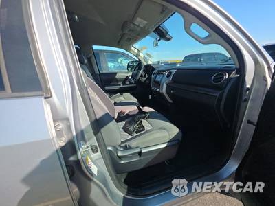 2018 Toyota Tundra SR5 Extended Cab Medium Bed - zdjęcie 8 z 28 - miniatura