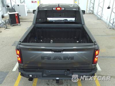 2026 Ram 1500 Big Horn Crew Cab Short Bed - zdjęcie 5 z 26 - miniatura