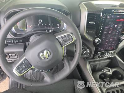 2026 Ram 1500 Big Horn Crew Cab Short Bed - zdjęcie 11 z 26 - miniatura