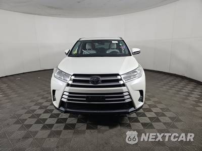 2019 Toyota Highlander XLE - zdjęcie 2 z 27 - miniatura