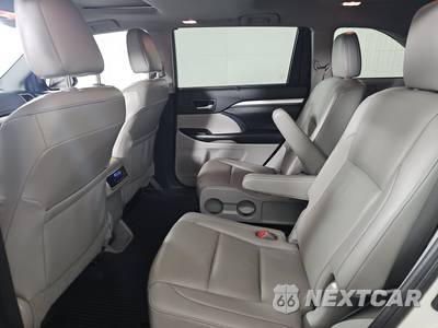 2019 Toyota Highlander XLE - zdjęcie 13 z 27 - miniatura