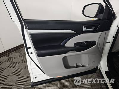 2019 Toyota Highlander XLE - zdjęcie 9 z 27 - miniatura