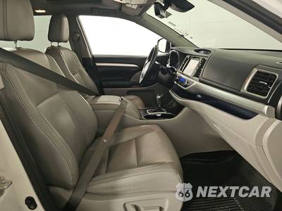 2019 Toyota Highlander XLE - zdjęcie 8 z 27 - miniatura
