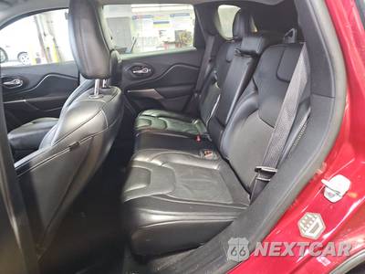 2021 Jeep Cherokee Latitude Lux - zdjęcie 13 z 43 - miniatura