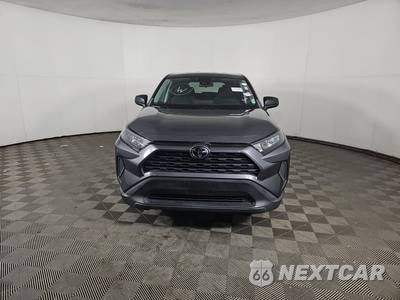 2022 Toyota RAV4 LE - zdjęcie 2 z 27 - miniatura